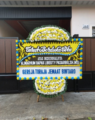 Papan Bunga Duka di Pineleng
